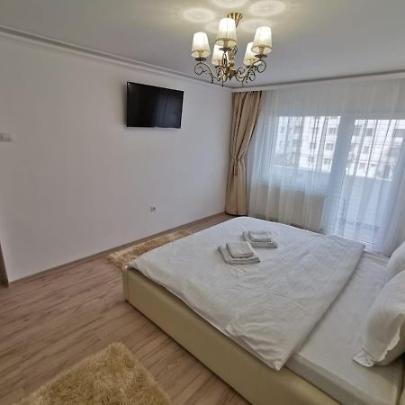 Apartament Gold Luxury Tirgu Ocna Exterior photo