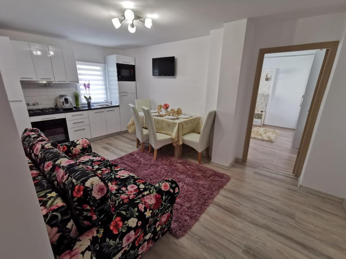 Apartament Gold Luxury Tirgu Ocna Exterior photo