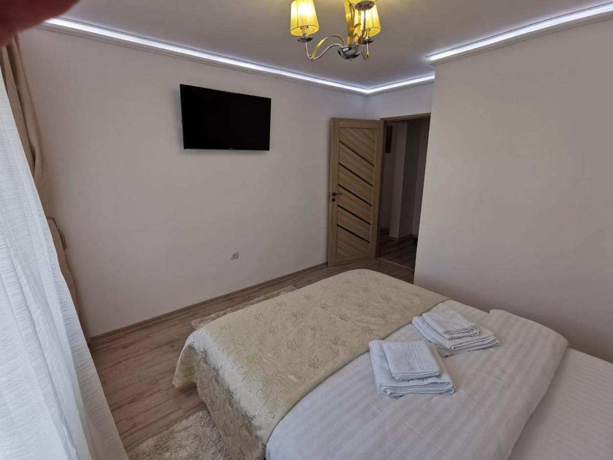 Apartament Gold Luxury Tirgu Ocna Exterior photo