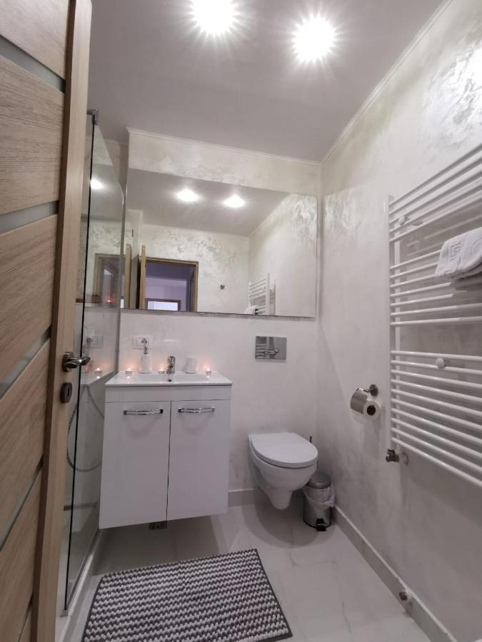 Apartament Gold Luxury Tirgu Ocna Exterior photo