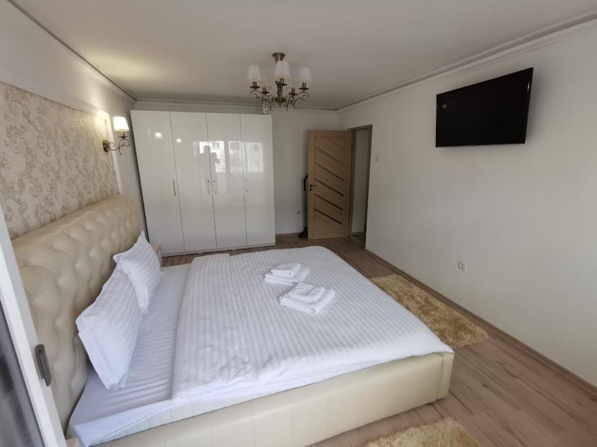 Apartament Gold Luxury Tirgu Ocna Exterior photo